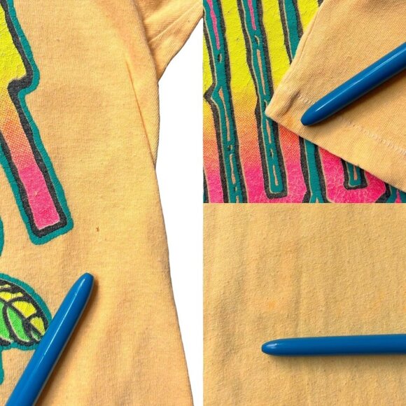 90s vintage Bugle Boy T-shirt Single Stitch Tropical Neon Pattern Sun Faded. - Picture 7 of 7
